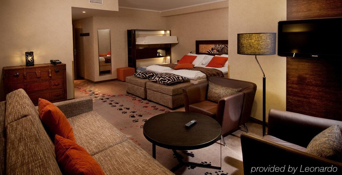 Dyreparken Safarihotell Кристиансан Екстериор снимка